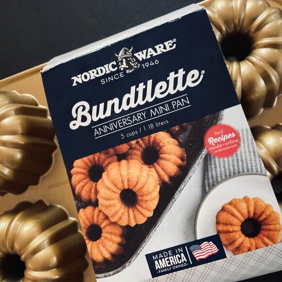 NORDIC WARE Bundtlette Mini Pan NWT - Picture 1 of 7